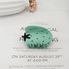 Korean new popular green strawberry fruit clip small fresh hairpin semi-tie hair accessories hair claw clip