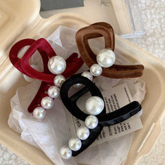 ins back head claw clip female 2023 new pearl hairpin temperament shark clip advanced sense accessories