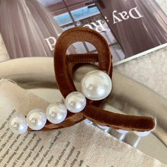 ins back head claw clip female 2023 new pearl hairpin temperament shark clip advanced sense accessories