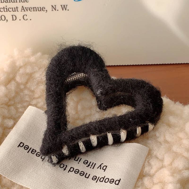 Autumn Winter Wool Love Hairpin Metal Shark Hair Claw Clip