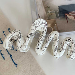 Fashion shark clip 2023 new hair claw Korean Ins retro disc hairpin Oversized hair claw clip