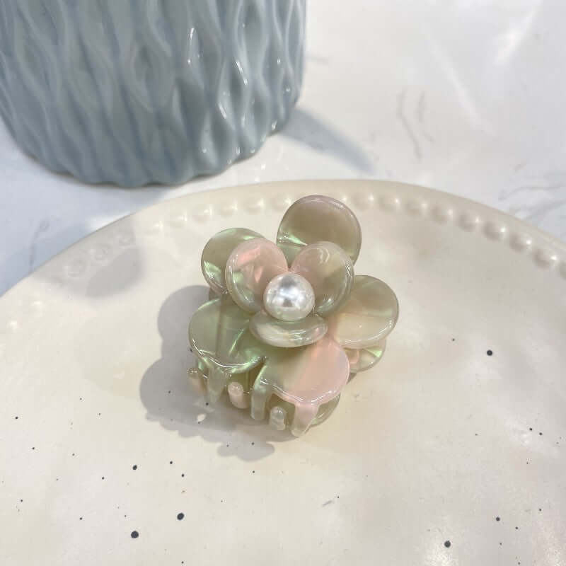 New Flower Acetic Acid Claw Pearl Hairpin Light Luxury Accessory