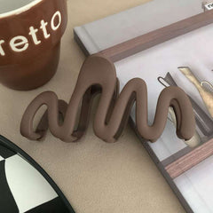 2023 Fashion Wave Large Hair Claw Clip Jumbo Matte Hair Accessories