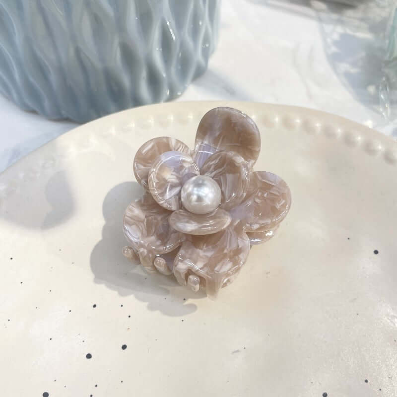 New Flower Acetic Acid Claw Pearl Hairpin Light Luxury Accessory