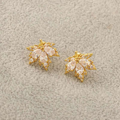 New personality red maple leaf copper diamond fashion leaf shape earrings female S925 silver needle pastoral earring