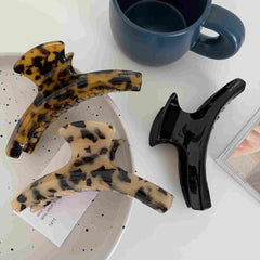 Korean style hair clip Shark tortoiseshell acetic acid leopard clip large curved simple back hair claw clip