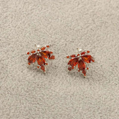 New personality red maple leaf copper diamond fashion leaf shape earrings female S925 silver needle pastoral earring