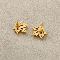 New personality red maple leaf copper diamond fashion leaf shape earrings female S925 silver needle pastoral earring